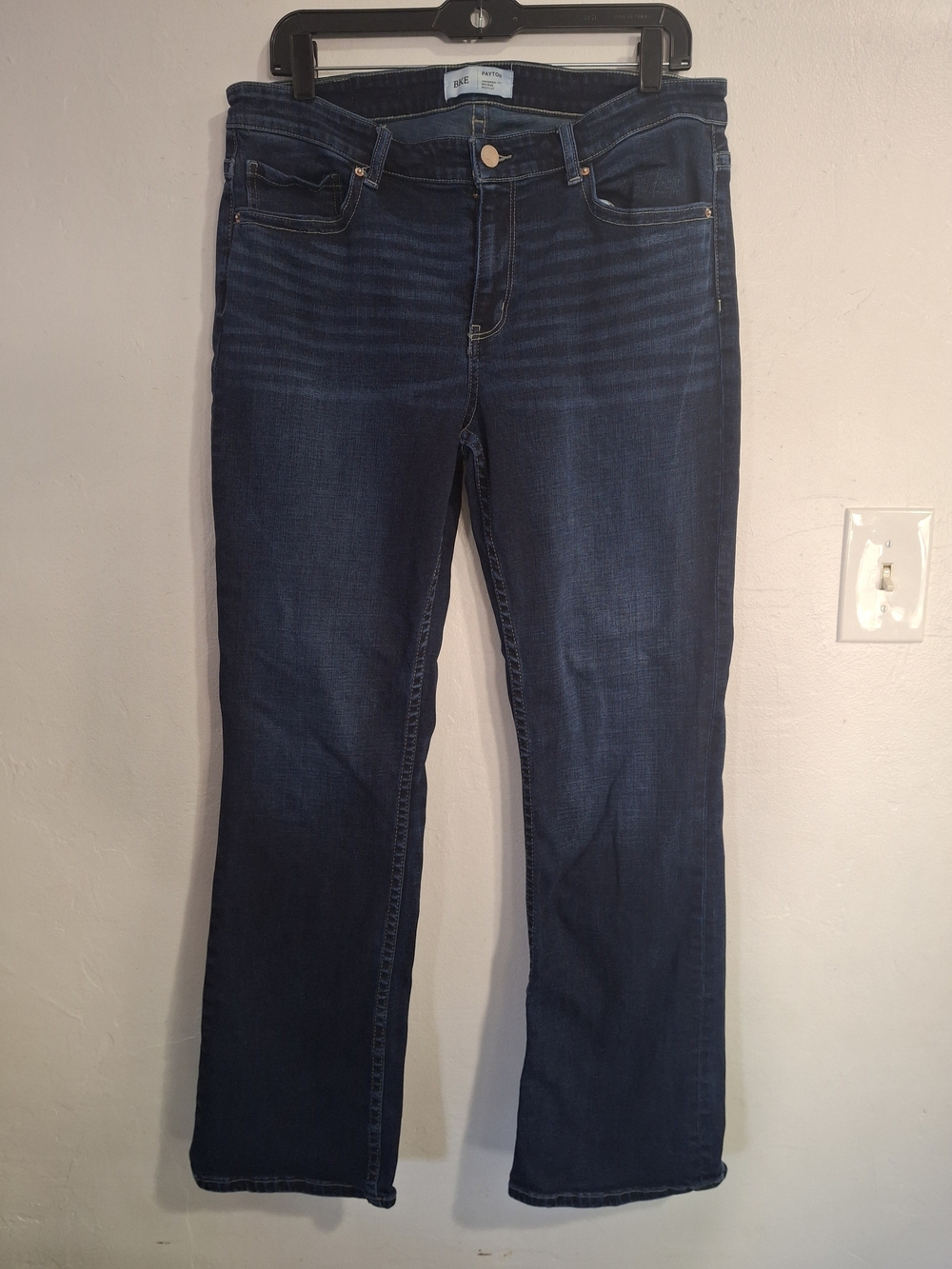BKE Women's Dark Blue Mid Rise Boot Cut Jeans Size 32.